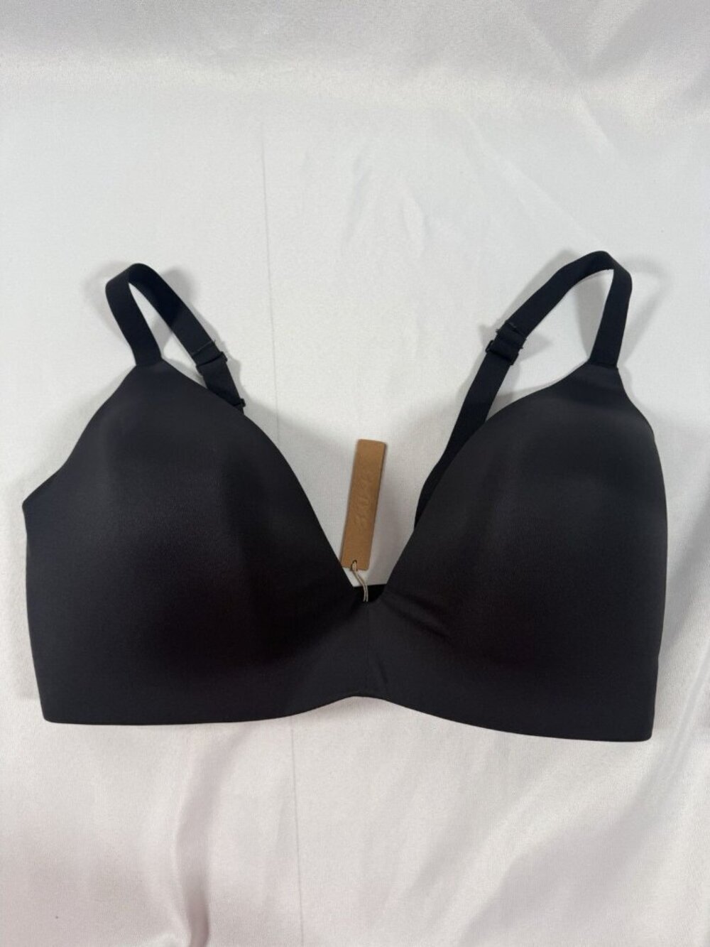 SKIMS Wireless Form Lightly Lined Bra In Solid Black Size 42DDD NEW